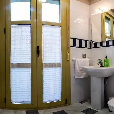 Descubrehome Plaza De Las Moravias Apartment Seville